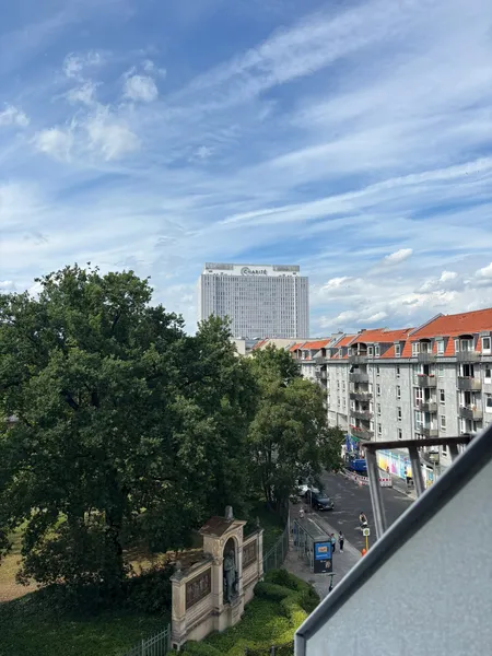 Großzügiges Wohnen auf zwei Ebenen nahe Charité in Mitte — photo 1
